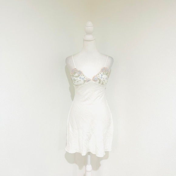 Princess Polly Hintz Dress - Picture 2 of 6